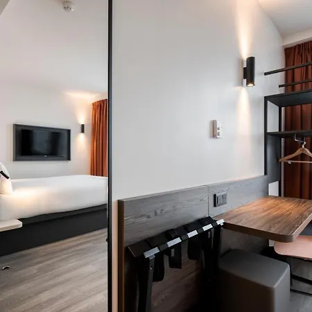 Hotel Centre 3*